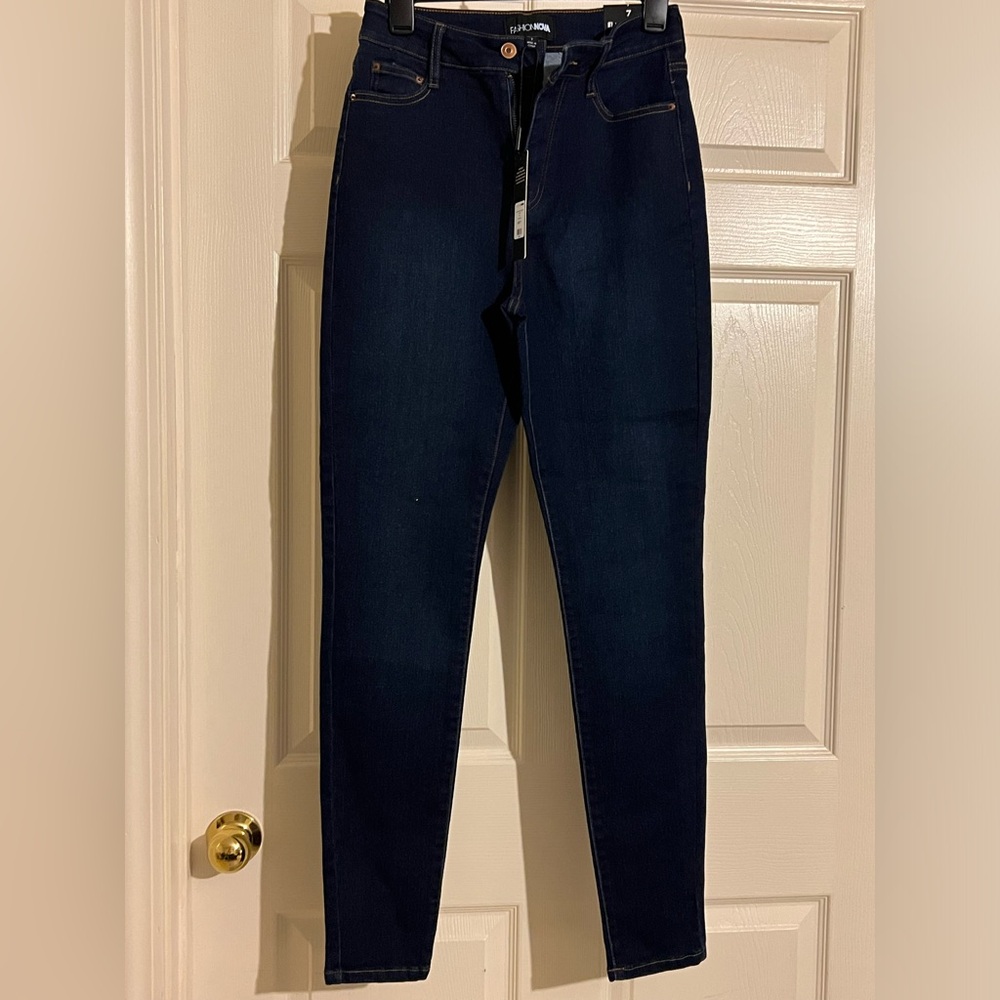 New size 7 blue jeans